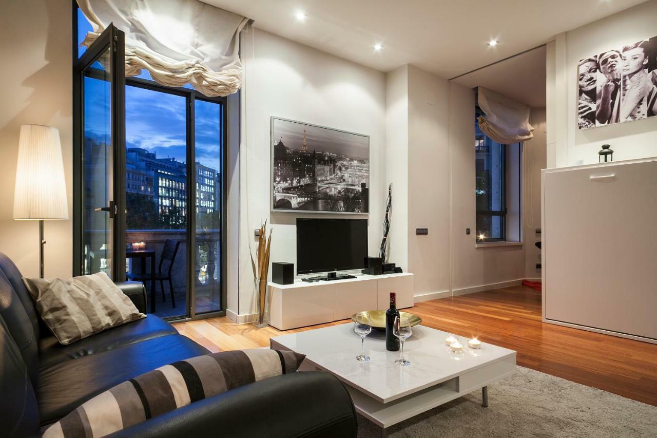 Uma Suites Passeig De Gracia 16 Barcelona Eksteriør bilde