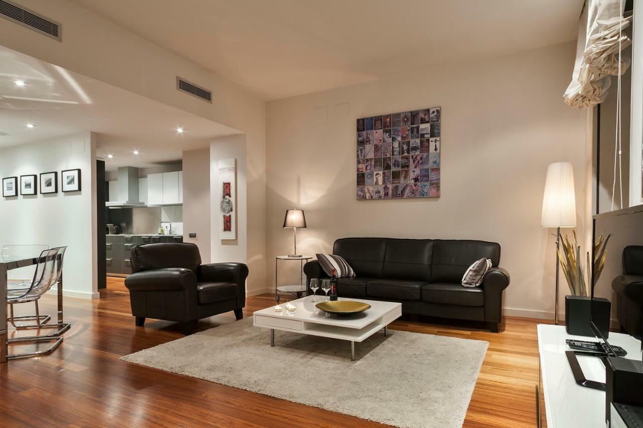 Uma Suites Passeig De Gracia 16 Barcelona Eksteriør bilde